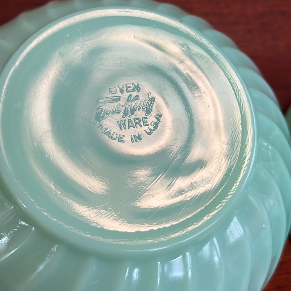 Fire King Jadeite Complete Swirl Mixing Bowl Set of 4 – Anchor Hocking – Firm - Picture 10 of 11